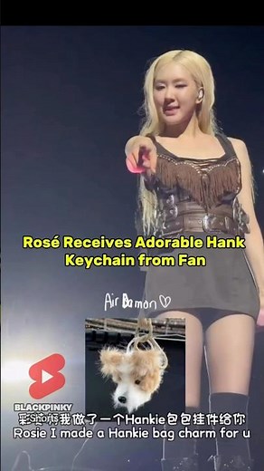 Rosé receives adorable hank keychain from fan#blackpink
