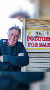 Meet local legend of Koroit, Bill Dwyer. The Spuds, the man, the legend. Bill is this year's Koroit Irish Festival Ambassador. ABC South West Vic's Breakfast Presenter, Jeremy Lee interviewed Bill this week. PICS: Anthony Brady, Koroit Irish Festival 📻for more inspiration, tune into ABC local radio in Victoria, or on the ABC Listen app! | ABC South West VIC