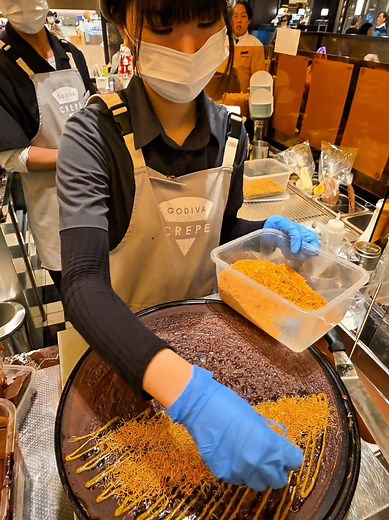 두바이 초콜릿 크레페 강남 | Godiva Crepes