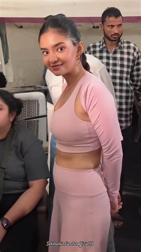 Anushka sen on set ✨💗