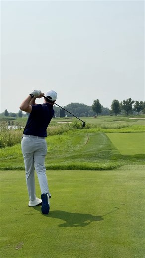 89K views · 287 reactions | Threading the needle. 瑱 #golf #golfswing #golfer | Rick Shiels Golf | Facebook