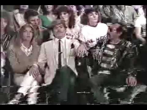 ¿QUE NOS PASA? ¡QUEREMOS ROCK! El Flanagán en MEXICO 86 con el Genial Hector Suarez