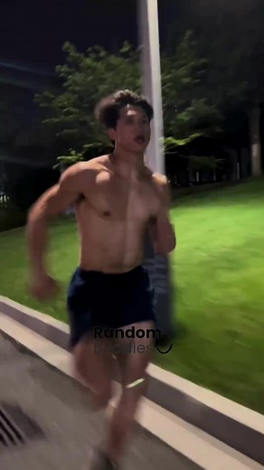 #boys #workout #gymtok #gym #bodyworkout #bigboys #vina #bodybuilder #lari #randombuddies #xyzabc