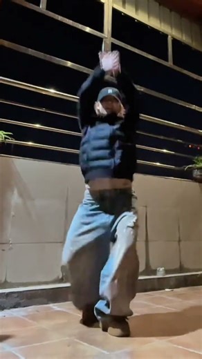 糟糕 有点帅#whatchamacallit #yoji编舞 #松弛感 #抖音热门舞蹈计划 #hiphop