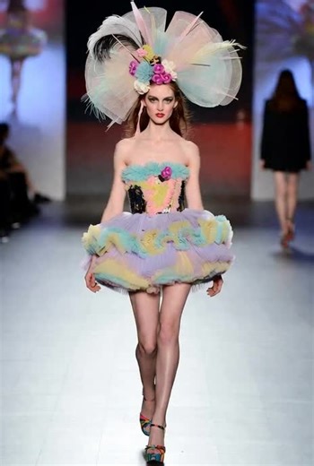 #girl #model #france #paris #mode