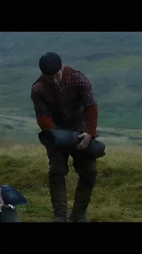 Pod and brienne argue over Sansa and Arya safety #gameofthrones #short #virals | Thrones Fan Club