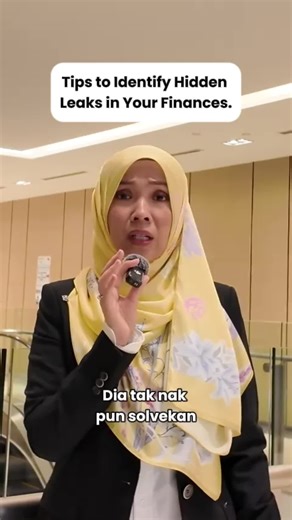 You manage everyone else’s needs. Who’s managing your cash flow? Hidden leaks don’t look like mistakes—they look like responsibility. In a time of rising global tensions and uncertainty, weak systems get exposed. Before the next wave hits, fix the leaks. 📅 11 April 2026 (Saturday) 📍 The Bousteador, Mutiara Damansara ⏰ 10 AM – 4 PM Grab your seats at womenwealthworkshop.com.my #holisticfinancialplanning #certifiedfinancialplanner #islamicfinancialplanner #islamicfinancialplanning #islamicfinanc