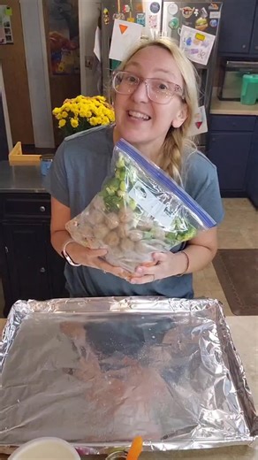 6.2K views · 23 reactions | You don’t need hours in the kitchen. You need a system.  5 Dinners 1 Hour makes dinner prep so simple it practically cooks itself. Type DINNER below and we’ll show you how! ** don’t forget to check your DM’s** #DinnerSimplified #MealPrepHack #5Dinners1Hour #BusyLifeMeals #DinnerDone #FastFamilyDinner #MomHack #SimpleDinnerWin | 5 Dinners 1 Hour | Facebook