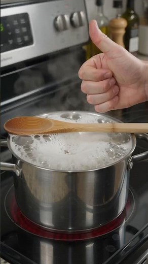 Stop Pot Boil-Overs With a Wooden Spoon! 🥄 Physics Hack #cookinghacks