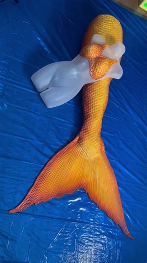 Full silicone mermaid tail and luna bra it's soft lightweight and stretchy 😍😍