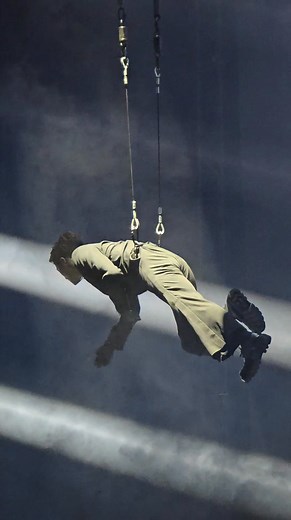 What an entrance! Welcome back to the Philippine concert stage, Jackson Wang. IME Philippines PublicityAsia | Philippine Concerts