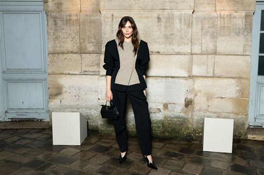 Who is Elizabeth Olsen's husband? Details explored as netizens speculate pregnancy after actress' Los Angeles outing