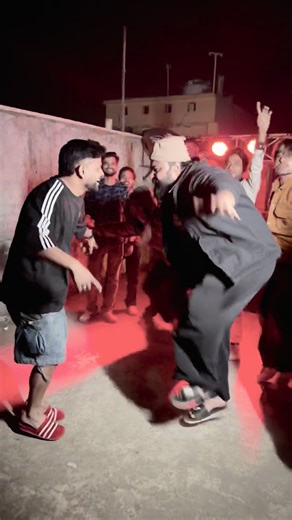 Mohd Asif on Instagram: "DJ बजेगा पूरी RAAT 😂"