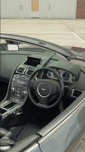 2015 Aston Martin DB9 Volante