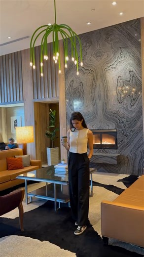 Parisa Rohanian on Instagram: "My formal outfit for conference 﫶"