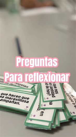 Gracia | Neuropsicóloga | Valiente Mente on Instagram: "Preguntas sencillas y cortas pero muy potentes 🧠para estimular el razonamiento, pensamiento crítico, la reflexión y el diálogo o debate en jóvenes y adultos! . ¿Quieres trabajar con ellas? 😛 🔴 Sigue mi cuenta @valiente.mentee para que no te pierdas ninguna actividad! 🟠 Guarda la publicación para volver a ella cuando quieras 🟡 Escribe un comentario con una palabra que te inspiren las tarjetas o la actividad 🟢 Cuando tengáis todo, no ol