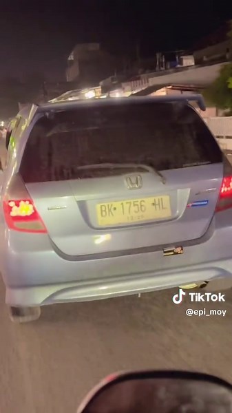 Mobil Terbang dan Mobil Remote Control yang Menarik