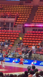 Insane rally! And Serbia’s libero with an incredible save | Breaking Barriers