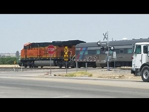 BNSF 7277 Geometry Train Westbound, Comanche Drive Railroad Crossing, Bakersfield CA