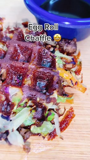 The cheese makes a nice crust😳#chaffles #lowcarb #foryou #miniwafflemaker #keto #yum #snacks #eggrollinabowl