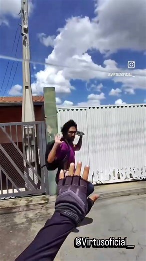 Ajudei ele fazer o cárdia do dia