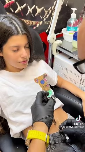 7.1K views · 54 reactions | 12 year old gets belly pierced #bellypiercing #piercedbelly #piercedteen #12yearsoldvibes | Island tattoo piercing | Facebook