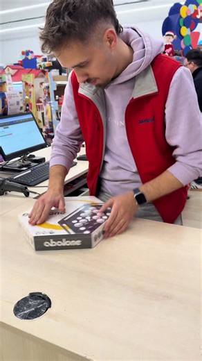 Il se fait kiffer le jeune 😍 #pourtoi #prt #christmas #noel #joueclubterville