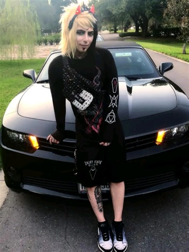 I don't like this #xyzabc #botdf #dahvievanity #scenemo #emo