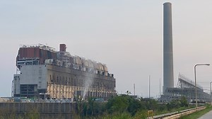 VIDEO: TVA demolishes 50s-era Johnsonville coal plant