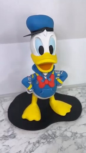 43K views · 1.3K reactions | Donald Duck showed up dripped out… and fully edible | The BakeKing | Facebook