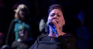 The Voice USA 2014 Toia Jones vs DaNica Shirey Halo Battle Round