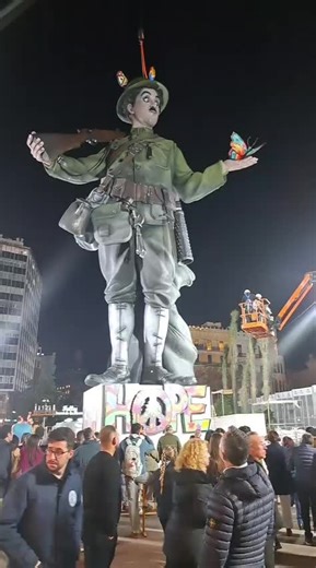 Fallas de Valencia: Remate y Espectáculo Piromusical