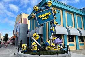 Your Minion Land Trip At Universal Orlando Won't Be Complete Without This Photo