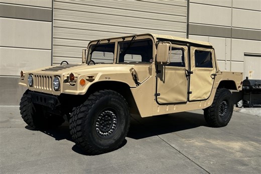 1993 AM General M998 HMMWV