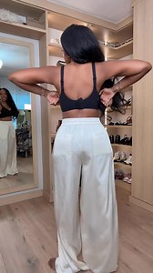 8K views · 142 reactions | The everyday bra that actually works AND looks good is FINALLY HERE! Comment BRA to get the direct link sent to you or Shop the undergarments here → https://liketk.it/5GgqL This is their Deep-V wire-free bra - #1 bestseller for a reason. It’s super soft, gives real lift without wires, and the deep V works under every neckline. Love the flower/scallop details! #bra #selfcare #undergarments | Kira's Fashion Finds | Facebook