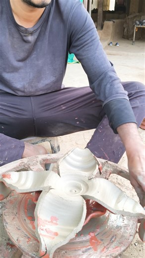 pottery cutting✂️#pottery #viral #short #clay #viralvideo #shortvideo #clayart #claymakingvideo #usa