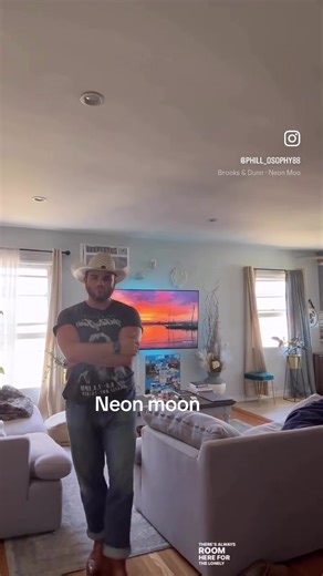 Neon moon 🌙 #LACowboy #CaliforniaCowboy