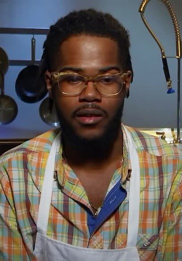 Hell's Kitchen S20:E01 - Young Guns Come Out Shooting