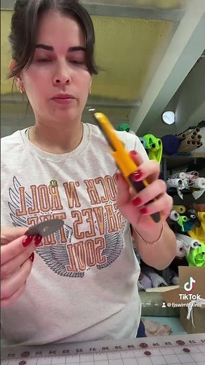 How to change your rotary cutter blade