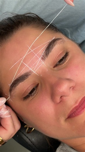 Brow Mapping with String: Precise Eyebrow Mapping for Symmetry