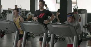 Te mereces un auto de gran rendimiento. Te mereces un Dodge Attitude. | DODGE México