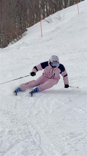 2本のラインを意識してショートターン！森田優香#shorts #ski #スキーレッスン #カービングターン