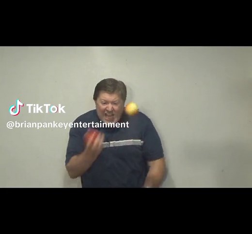 Apple Biting Juggler Audition Footage - Jimmy Fallon Show Me Something Good #fyp #foryou #jimmyfallon #tonightshow #showmesomethinggood #apples #Bites #Eating #hungry #juggler #food