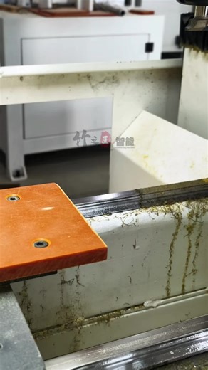 Traditional Wooden Comb Production Using CNC Molding