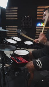 HA SIDO UN PLACER @alesis_gear TENER ESTA NITRO PRO! Y la verdad una muy buena máquina para estudiar y tener algo semejante a una batería, creatividad y potencia en una batería electrónica🤘🥁🤘 QUE SERÁ LO PRÓXIMO❓🤘🥁🤘 | Zebendrums