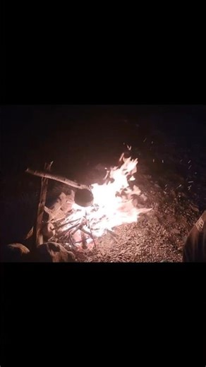 This bushcraft pot holder was a gamechanger during this camping trip. #primitivecamping #camping