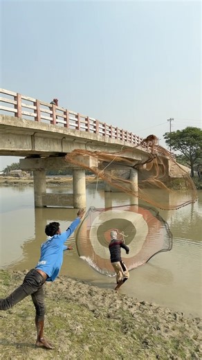 Amazing river side net throw best skill #shorts #fishinglife #fishingvideo #castnetfishing #fishing