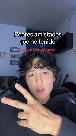 Malos Amiguitos: Historias de la Universidad