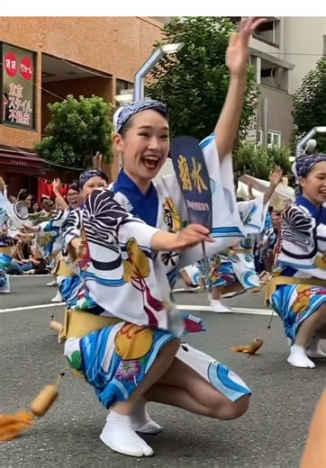阿波おどりの美しい音楽と魅力