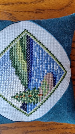 Flosstube Extra - Square in Square pillow finishing
